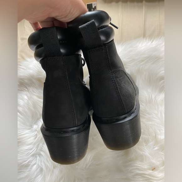 Dr martens Sylvia boots size 11 women’s black color - Picture 3 of 7